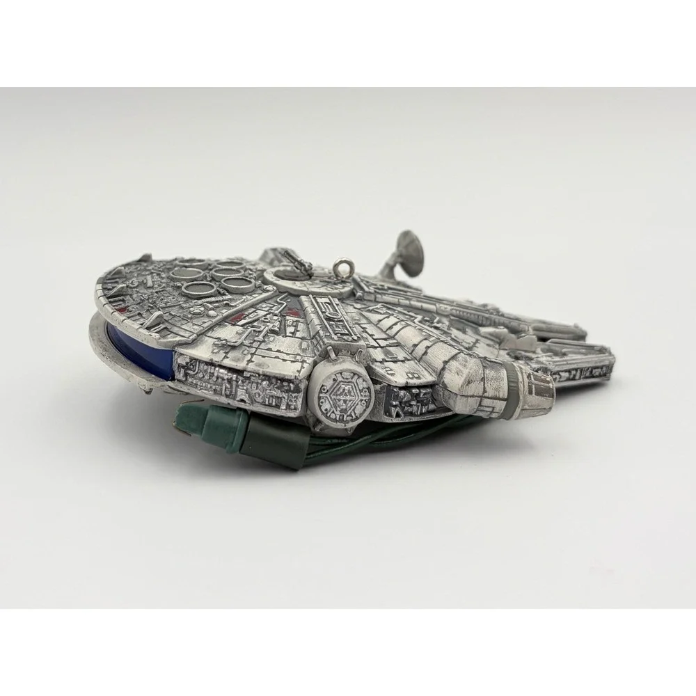 1996 Hallmark Keepsake Ornament Star Wars Millennium Falcon Magic Light Vintage